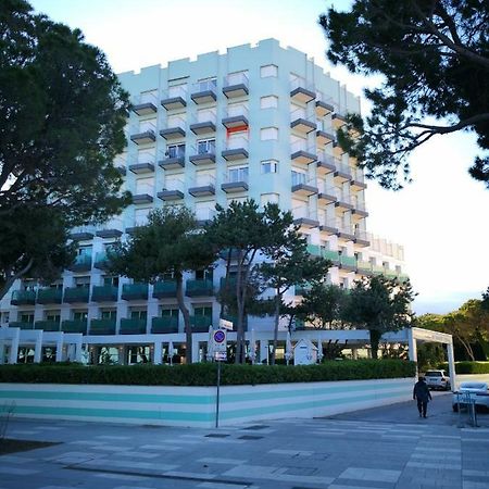 International Villa Lignano Sabbiadoro Exterior foto